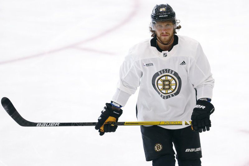 Phil Stacey column: Bruins need healthy Pastrnak, Kase before games begin in bubble